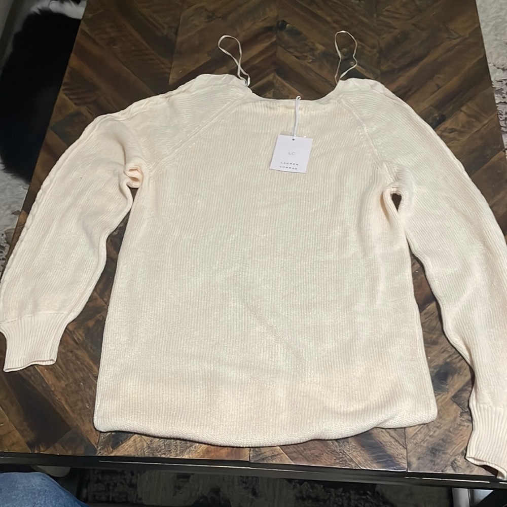 Lauren Conrad women size extra small cream in color